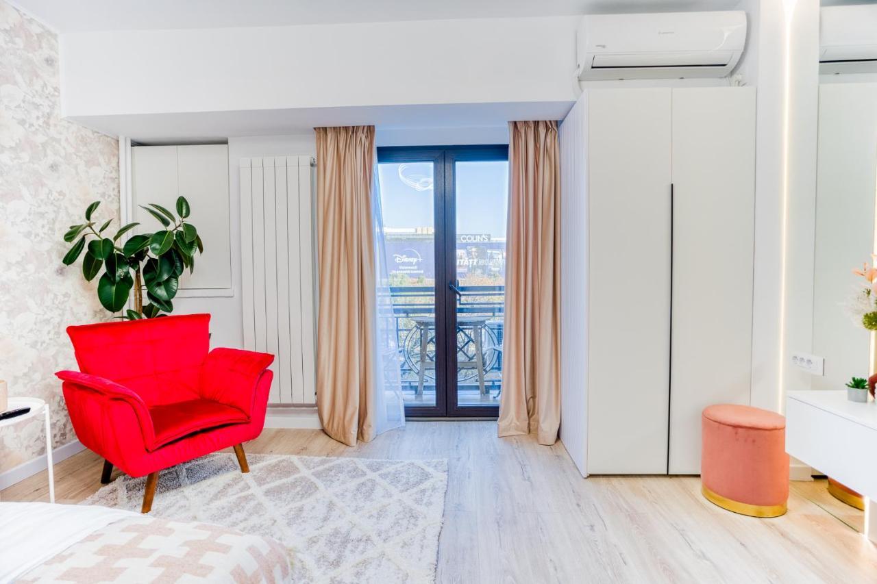Hi Apartment Букурещ Екстериор снимка