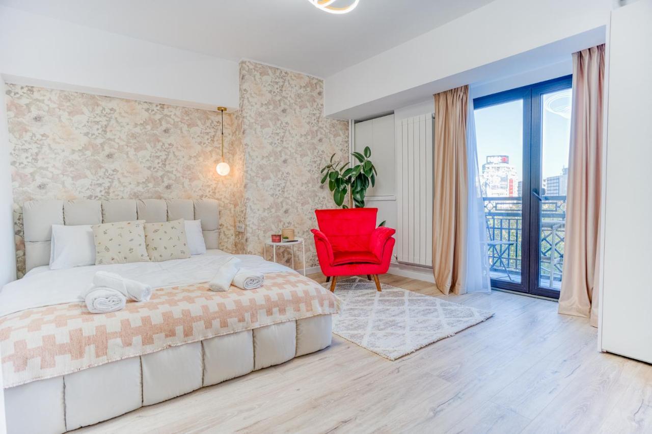 Hi Apartment Букурещ Екстериор снимка