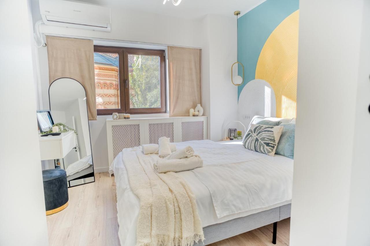 Hi Apartment Букурещ Екстериор снимка