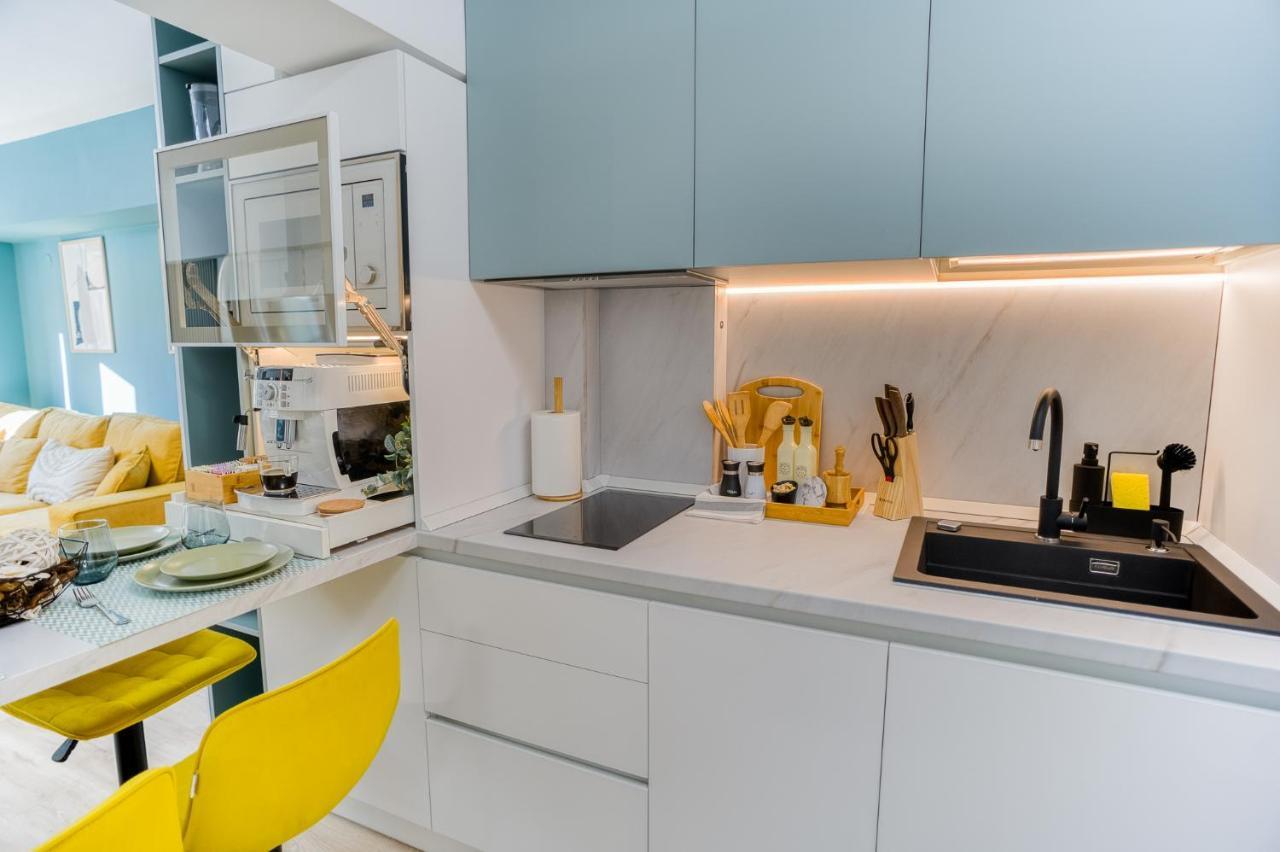 Hi Apartment Букурещ Екстериор снимка